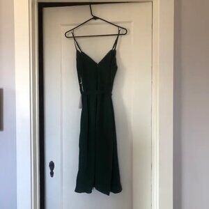 sleeveless green maxi dress